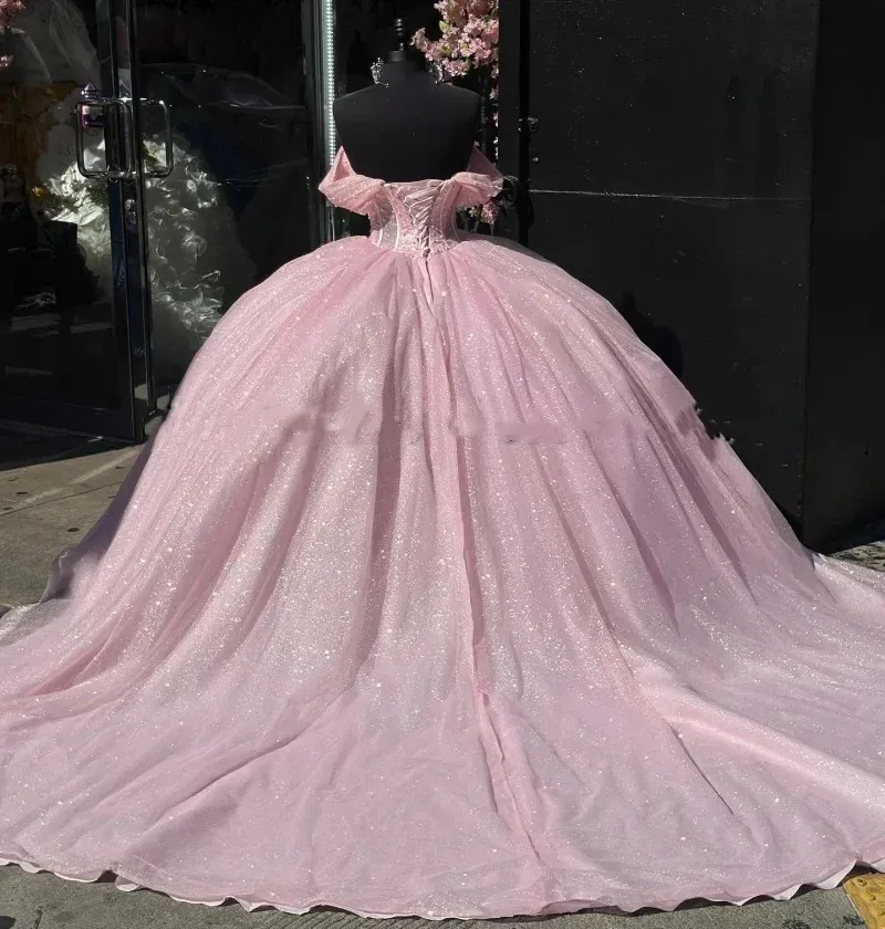 2024 Elegant Pink Quinceanera Dresses Beading Sweetheart Sequin Sweet 16 Prom Gowns Shinny Pageant Dress