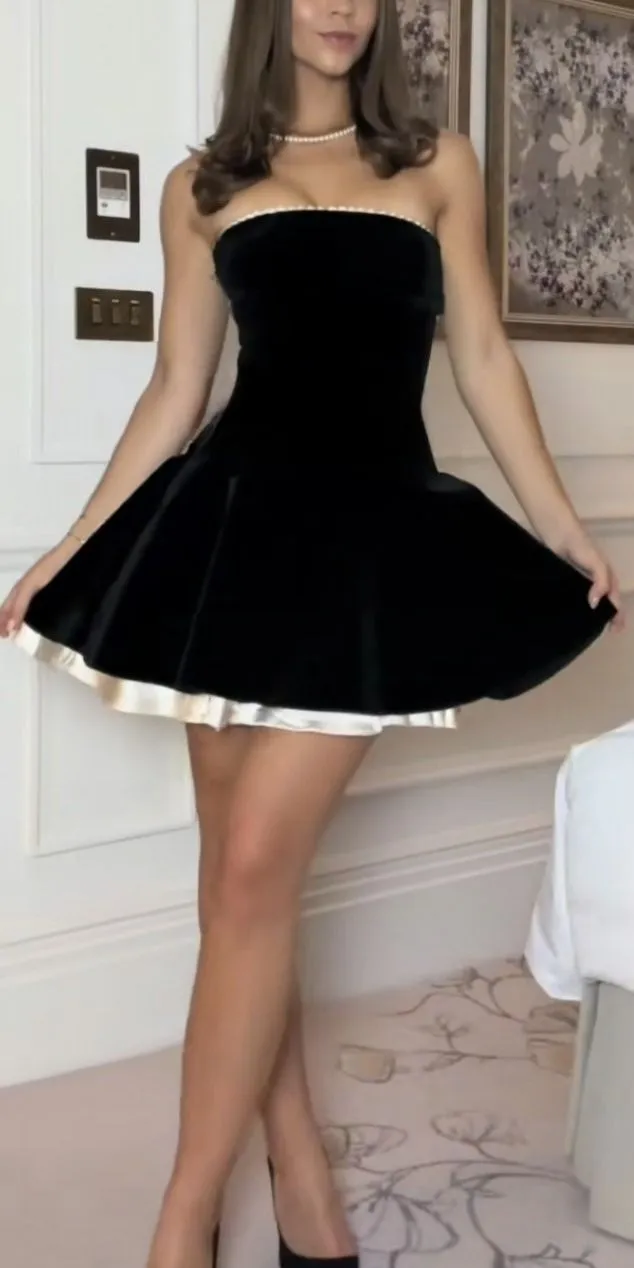 Black Strapless A-Line Velvet Lovely Mini Homecoming Dress, DP2984